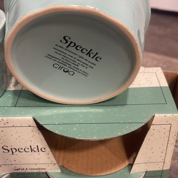 4 Speckle unique design light blue bowls - Picture 7 of 11